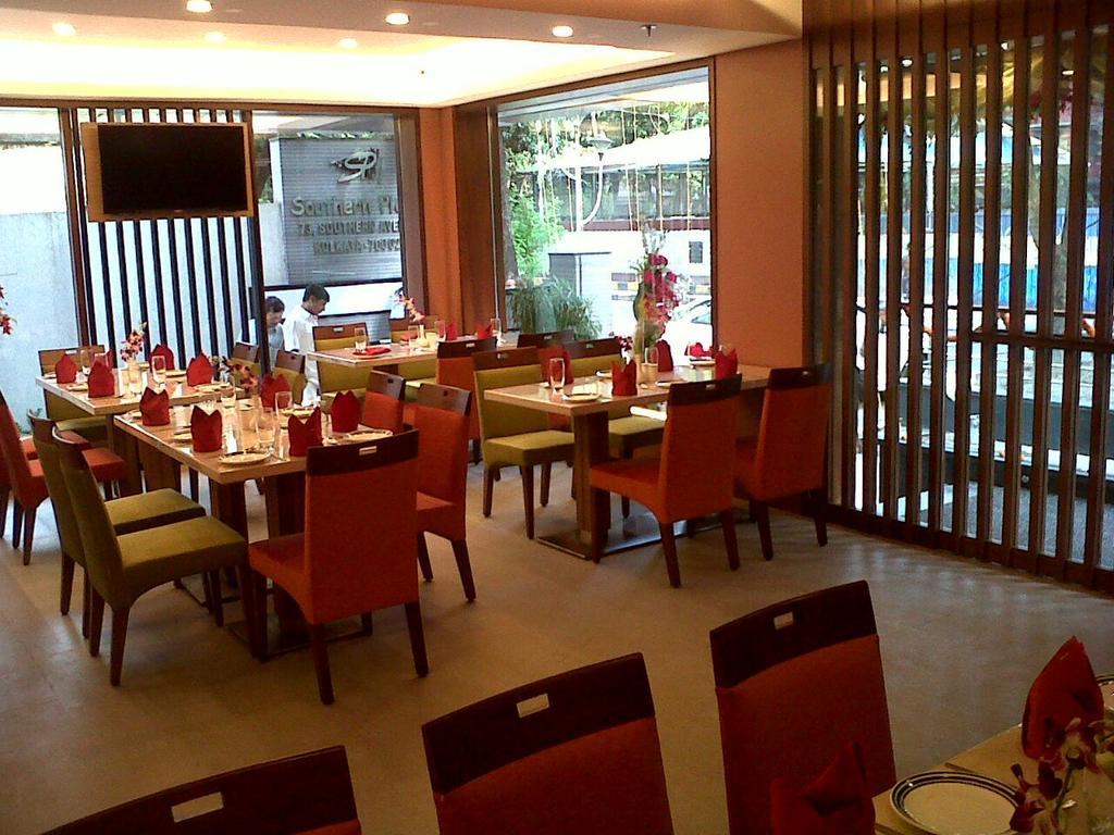 כלכותה Southern Plaza מראה חיצוני תמונה